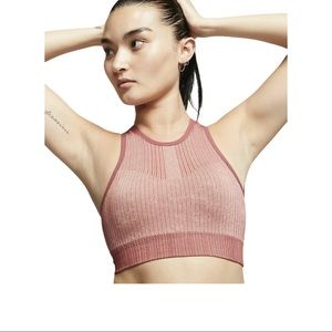 Nike City Ready Seamless Light Support Sports Bra